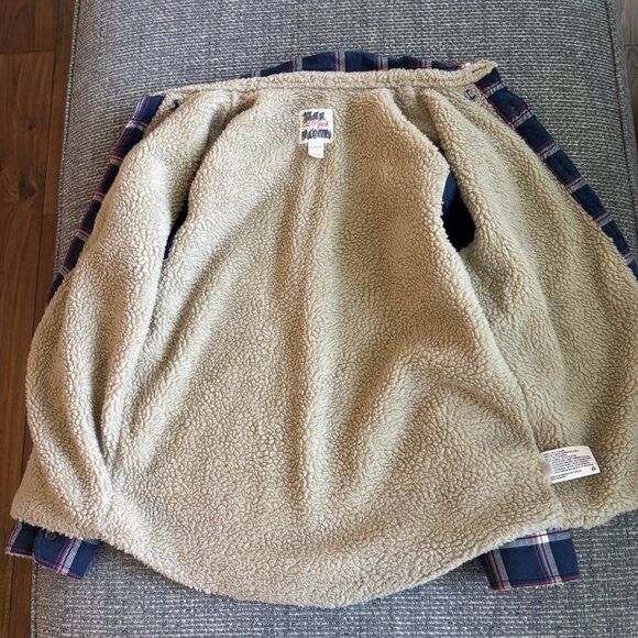 🧥 Cat & Jack Boys’ Fleece-Lined Plaid Flannel Jacket – Size M (8/10) - Picture 4 of 5